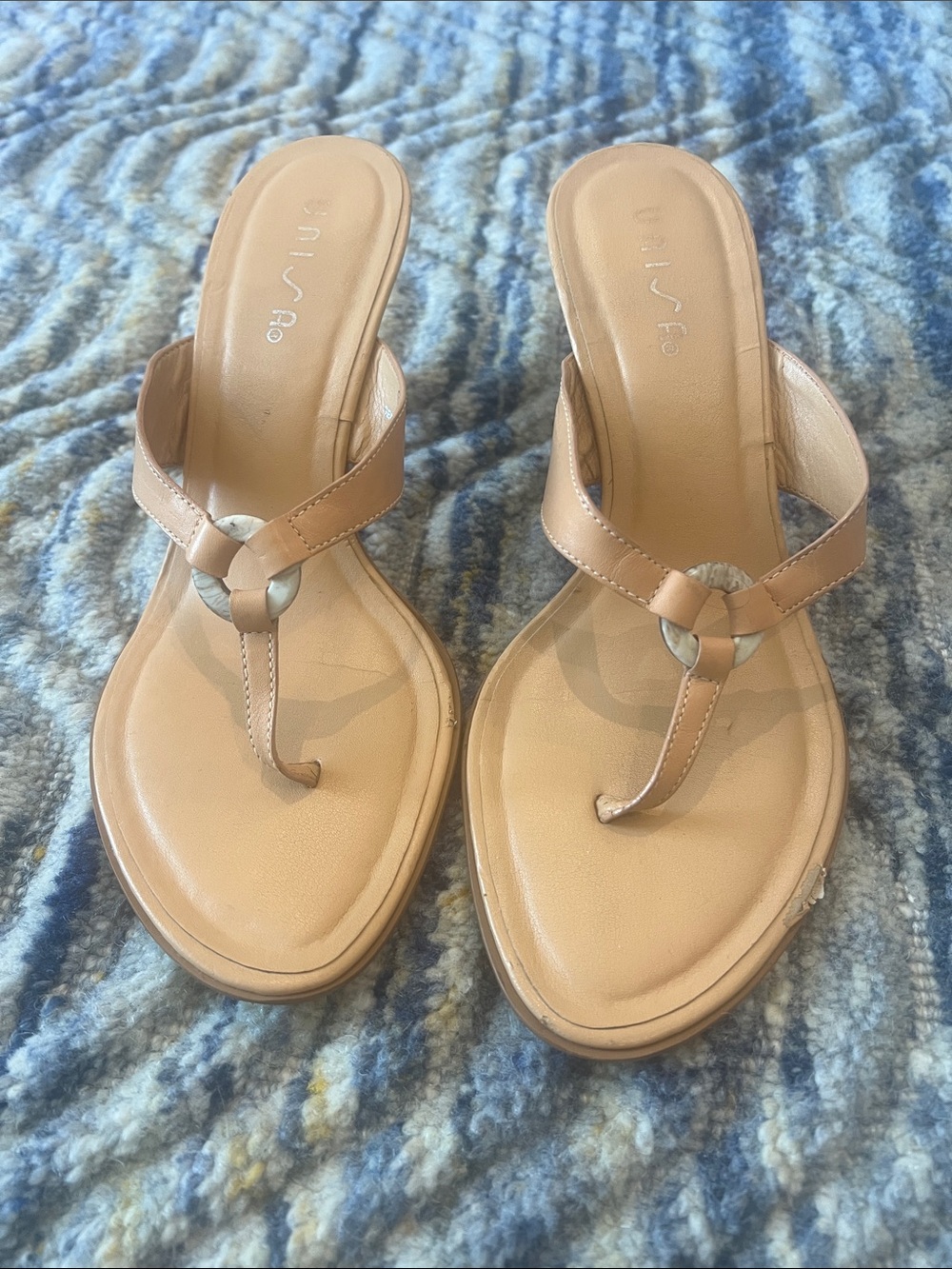 Women’s Unisa heels, size 7 nude tan